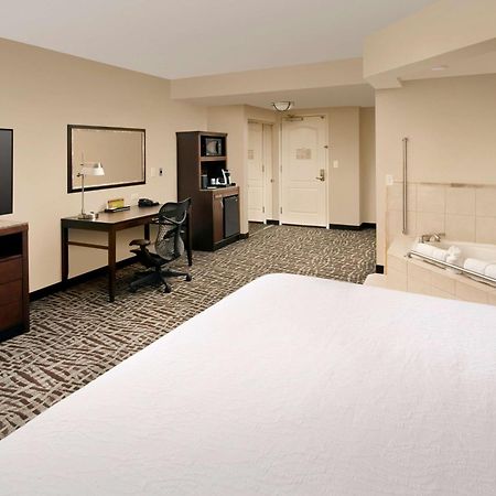 Hilton Garden Inn Winston-Salem/Hanes Mall Экстерьер фото