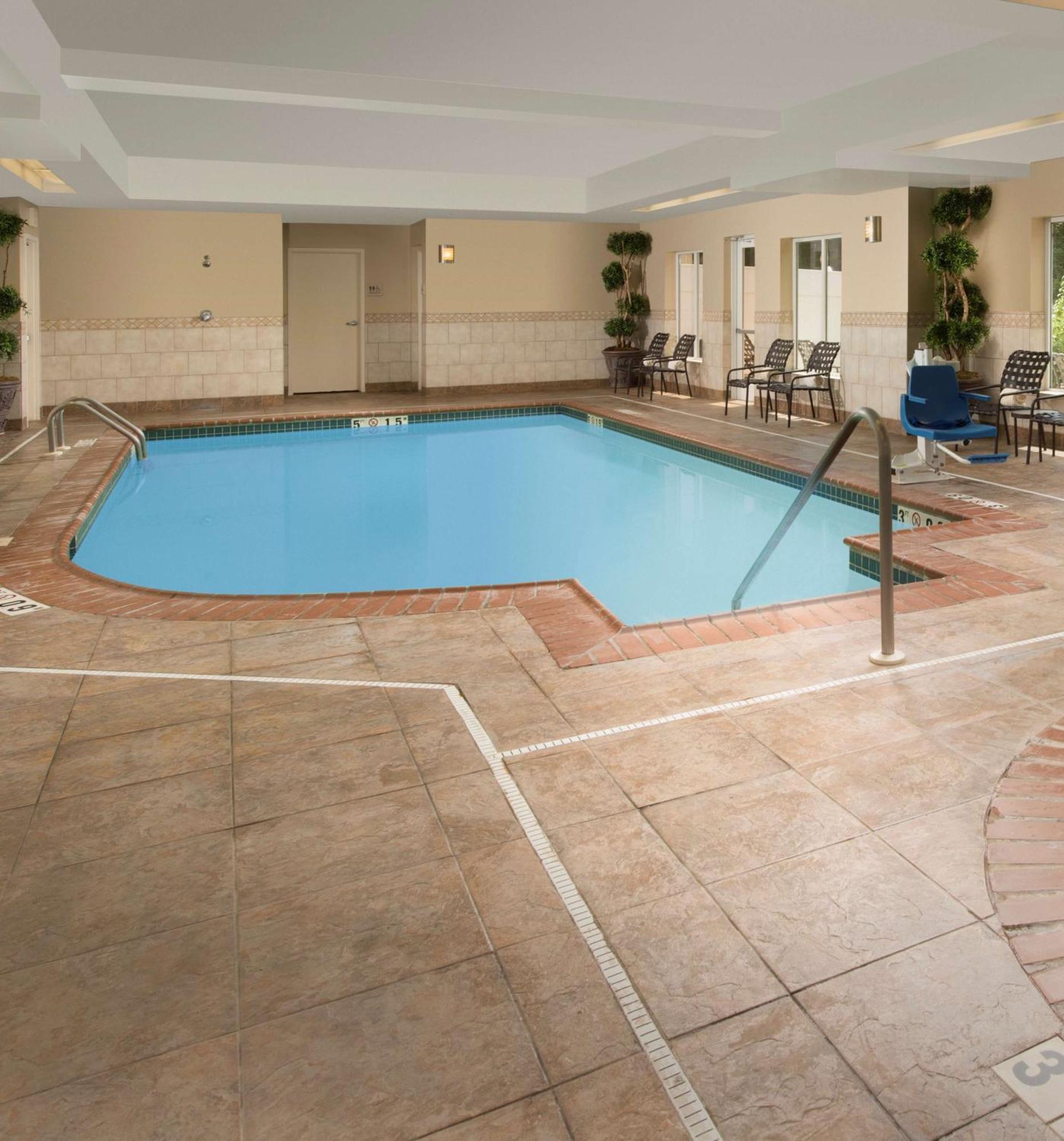 Hilton Garden Inn Winston-Salem/Hanes Mall Экстерьер фото