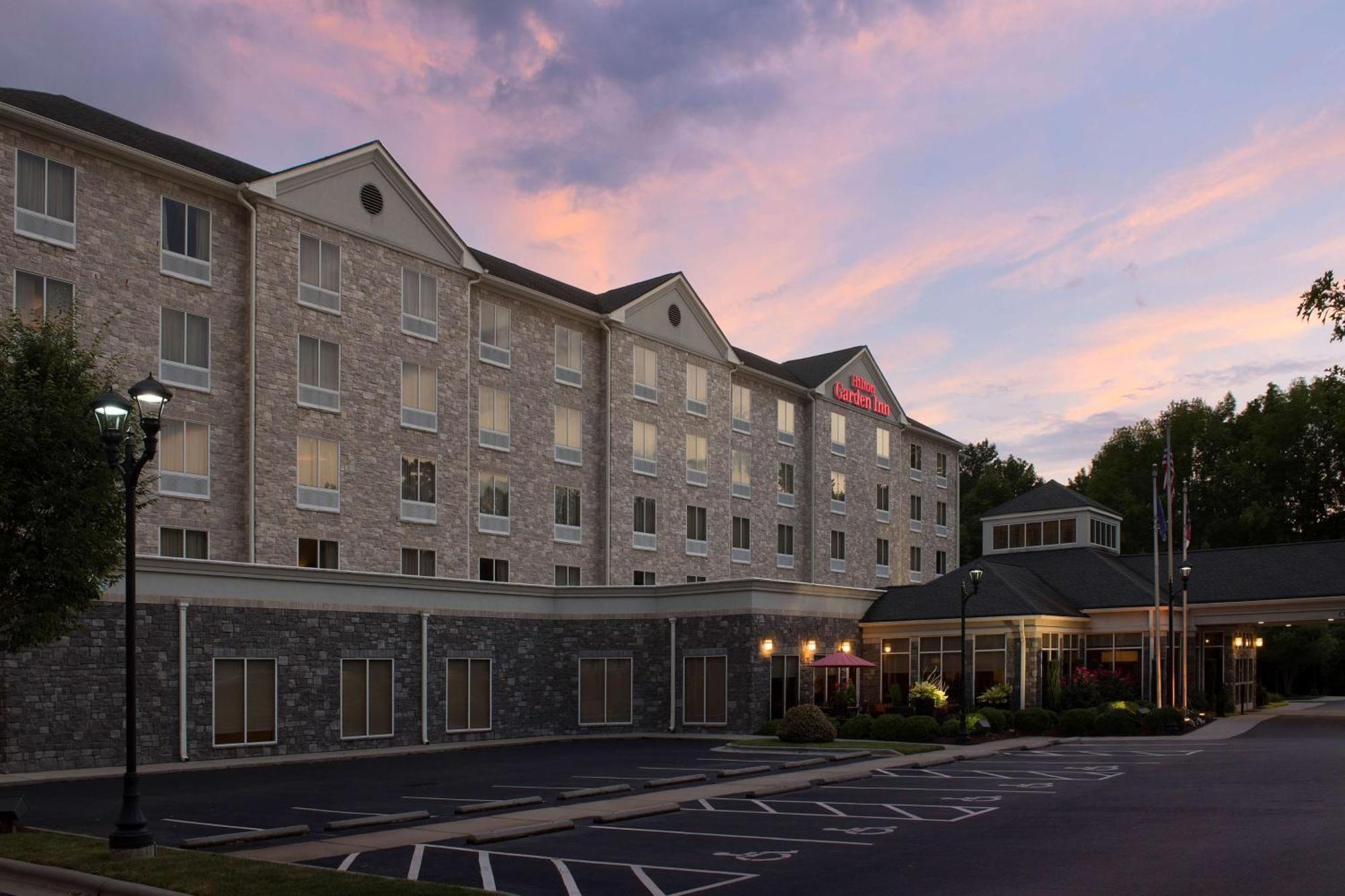 Hilton Garden Inn Winston-Salem/Hanes Mall Экстерьер фото