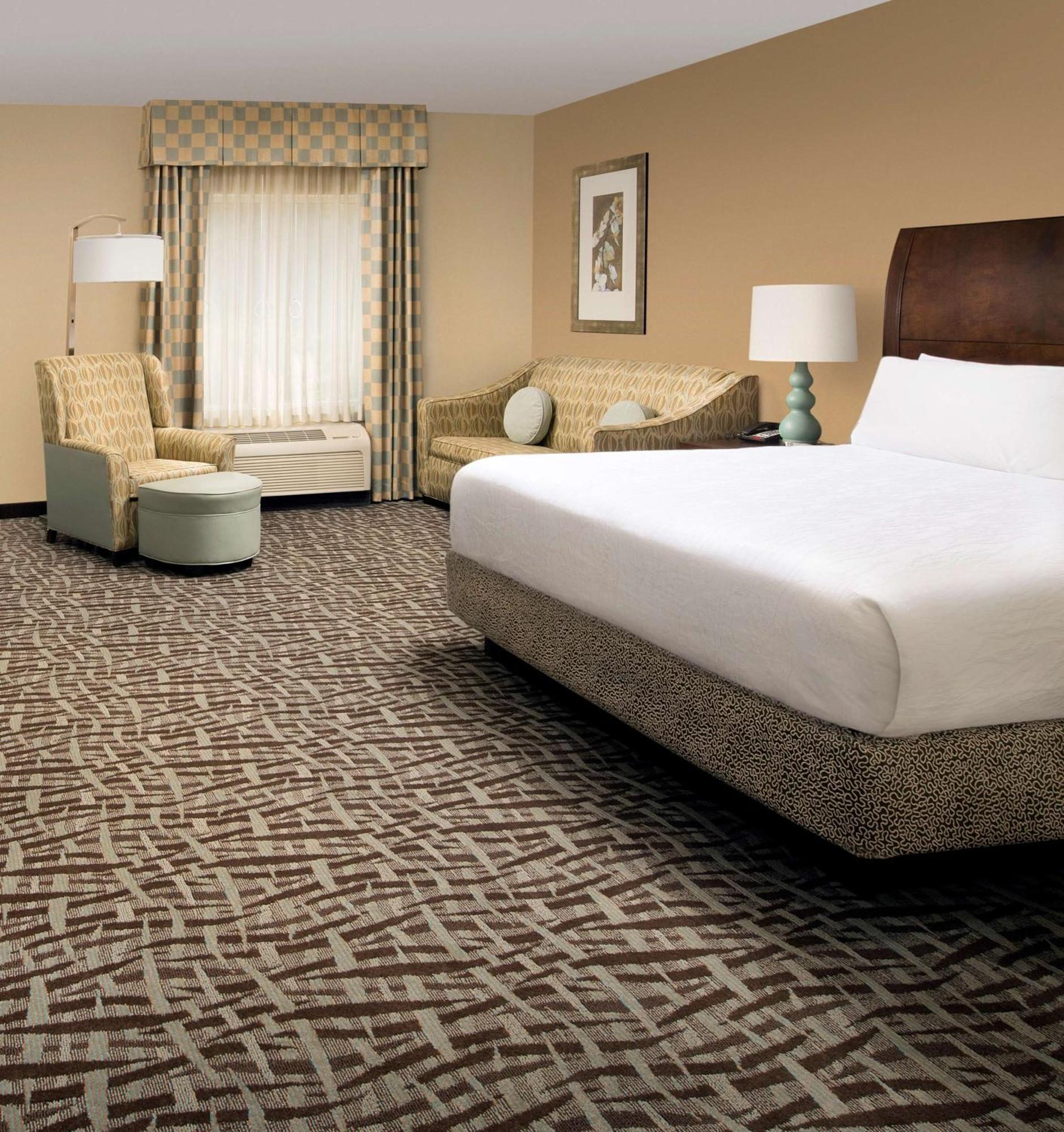 Hilton Garden Inn Winston-Salem/Hanes Mall Экстерьер фото